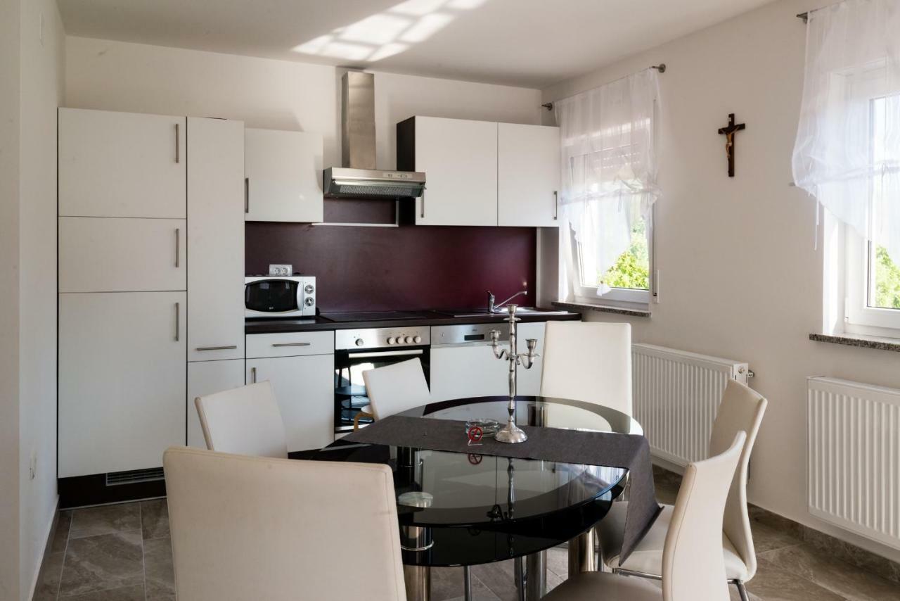Ferienhaus Bucic Buje Zewnętrze zdjęcie