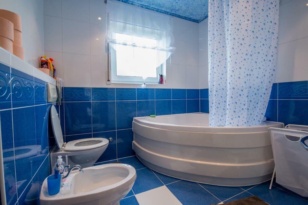 Ferienhaus Bucic Buje Zewnętrze zdjęcie